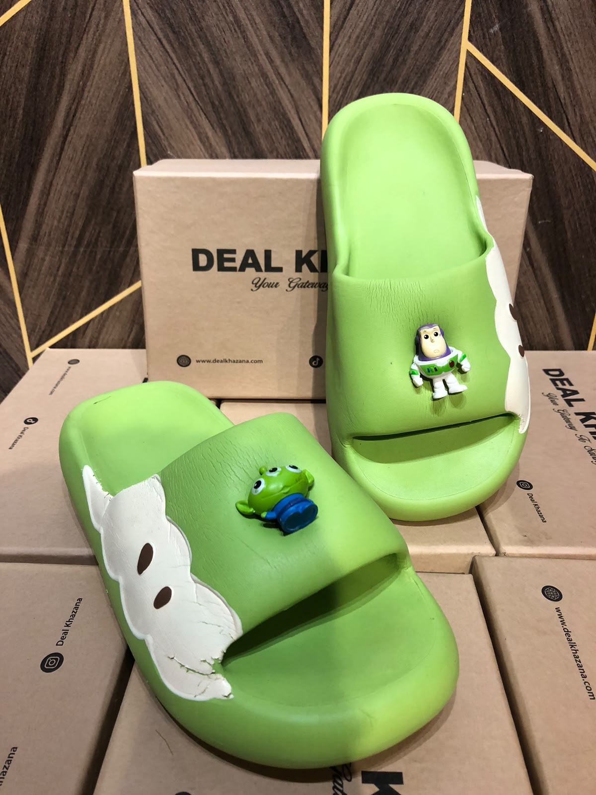 Women Comfortable Slippers Size 10
