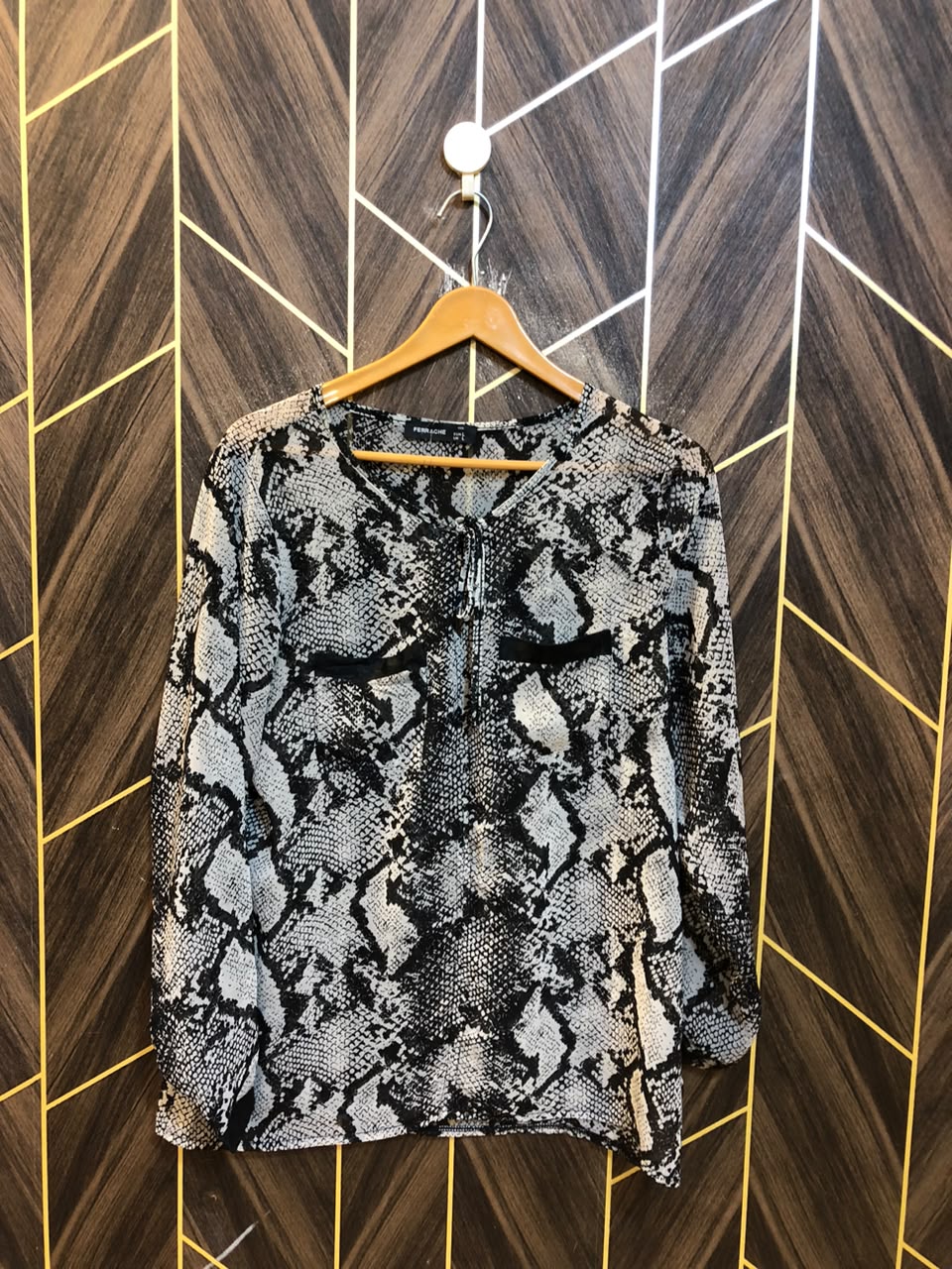 Western Top Chiffon (See Through) – Large Size (Chest: 20, Length: 27)
