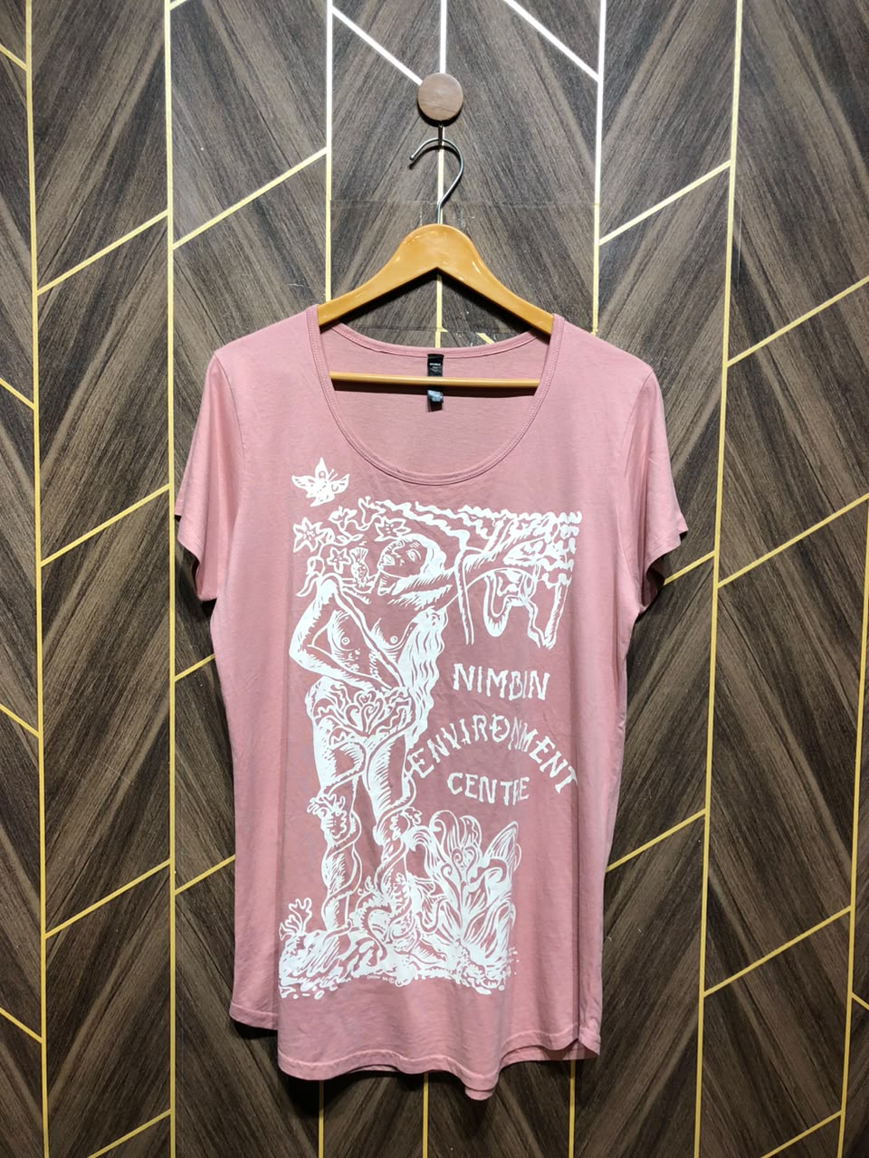 T-Shirt Jersey Medium to Large Size Length 29