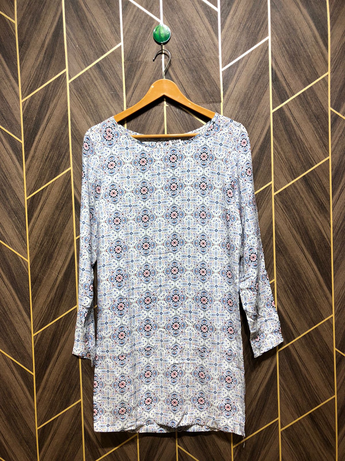 Women Long Shirt Linen Medium | Chest 19 | Length 33