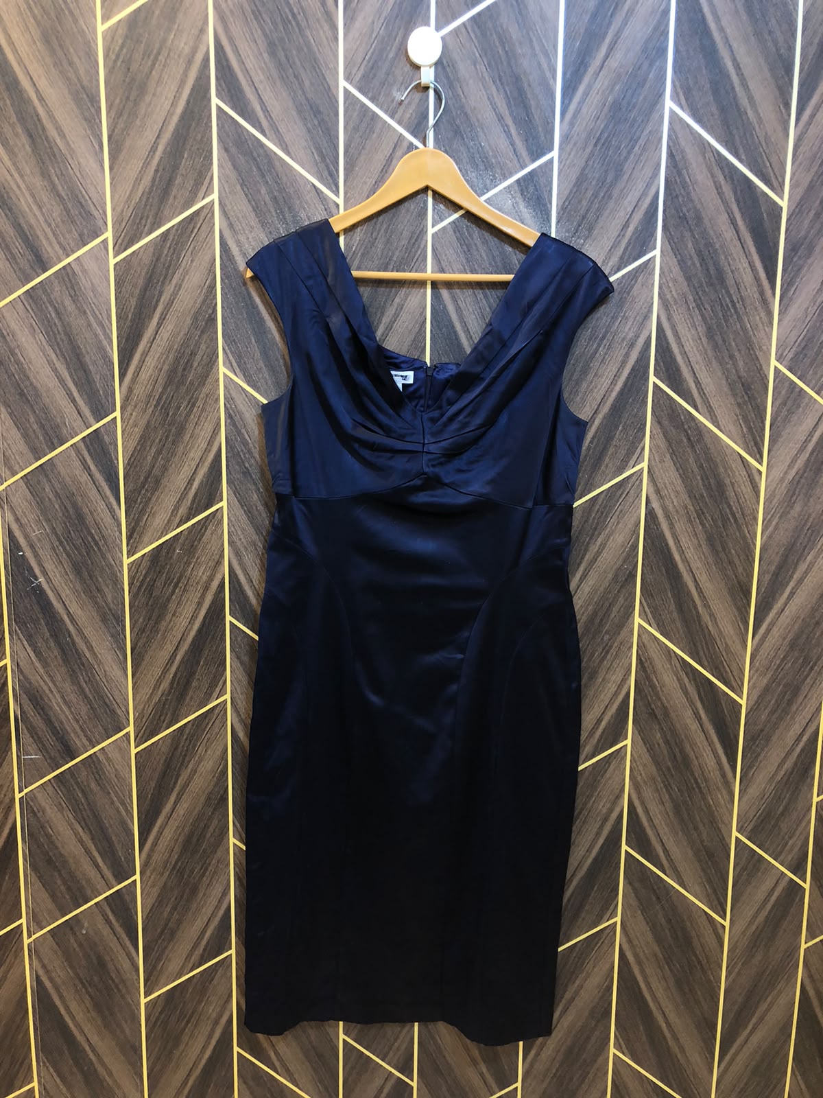 Mini Dress Silk Medium Size Chest 19 Length 42