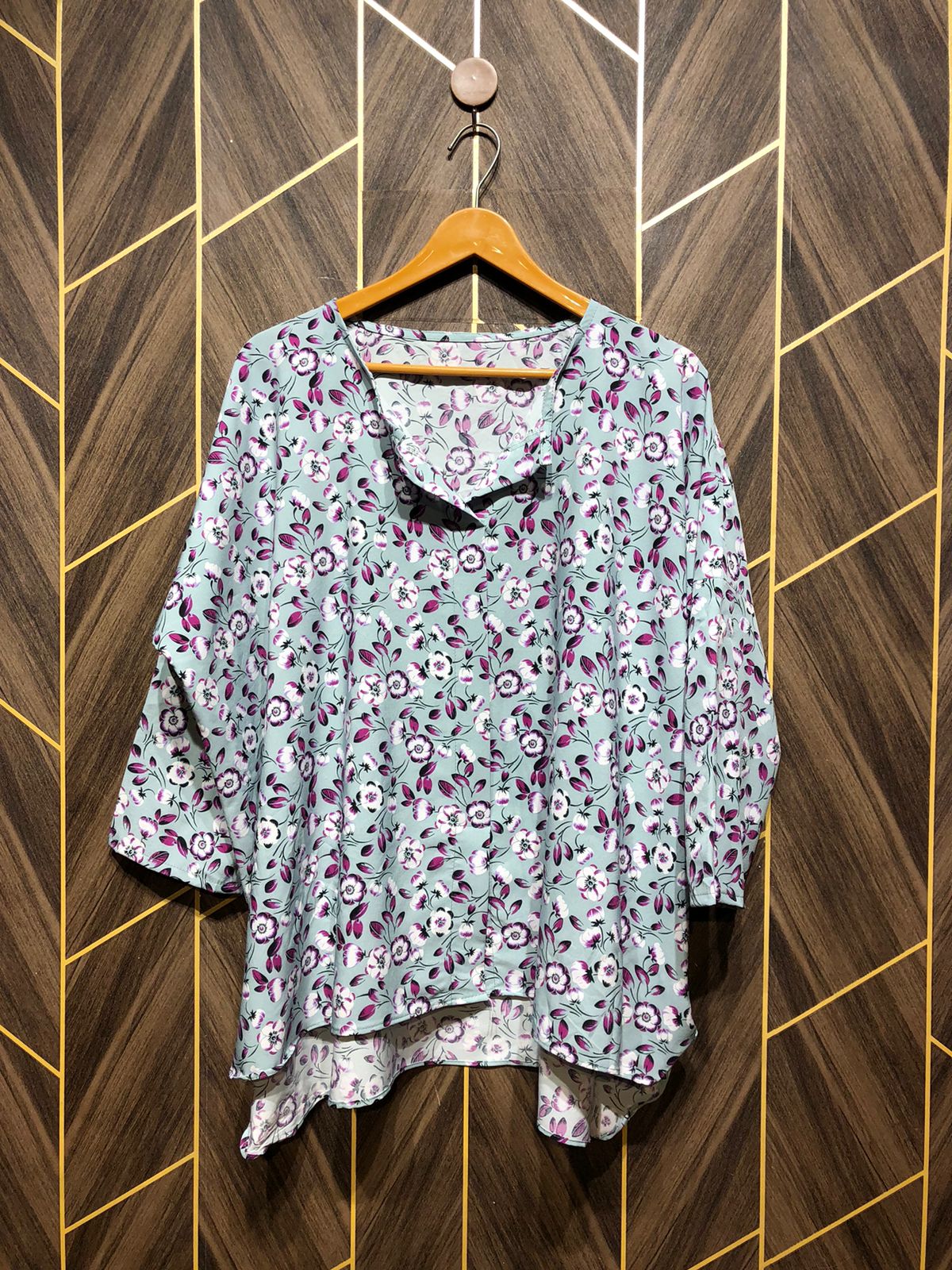 Western Top Silk – 2X-Large Size (Chest: 23, Length: 28 ) Baggy