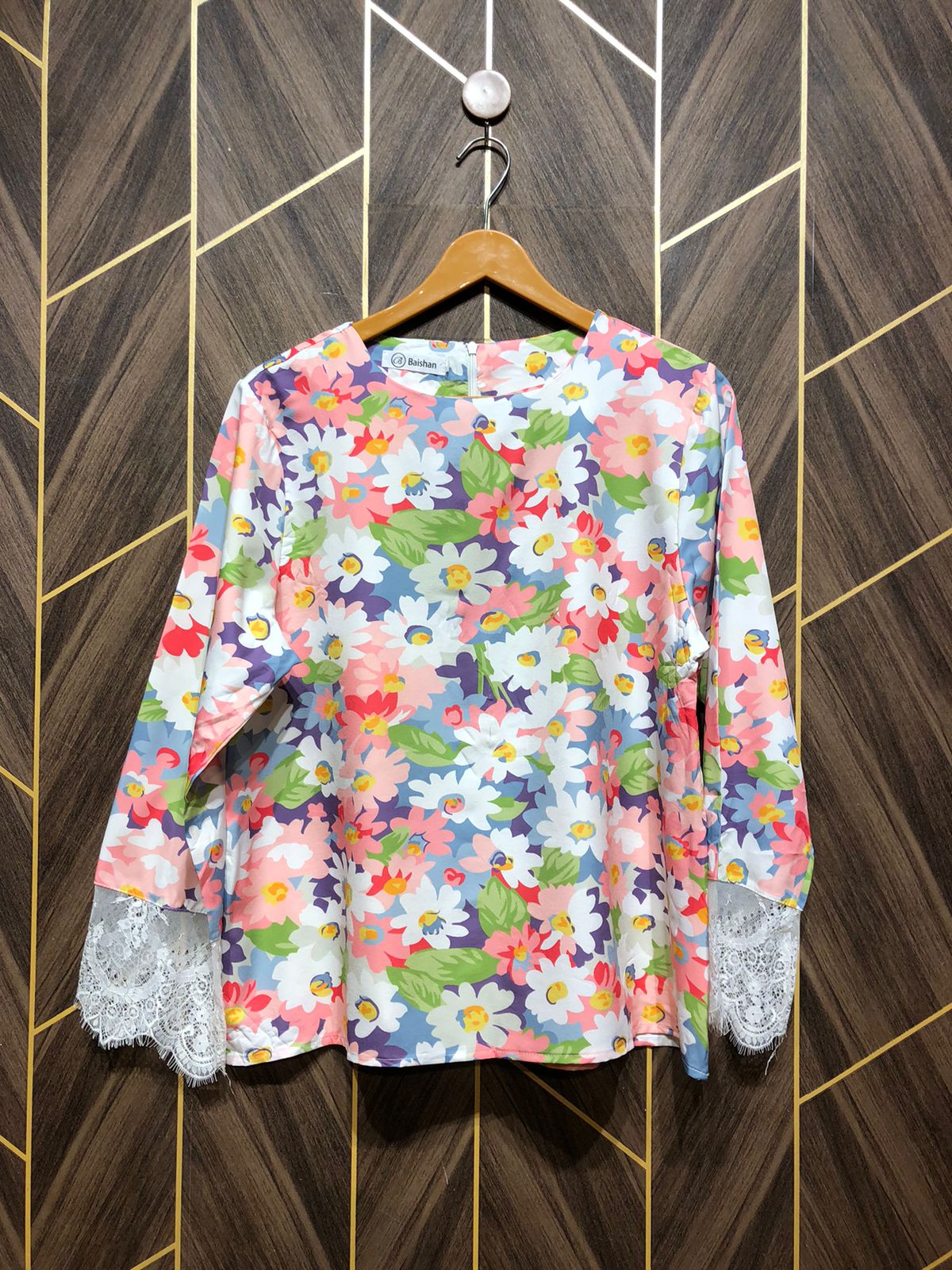 Western Top Silk – Medium Size (Chest: 19, Length: 24  )