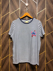 T-Shirt Jersey Medium Size Length 26  baggy