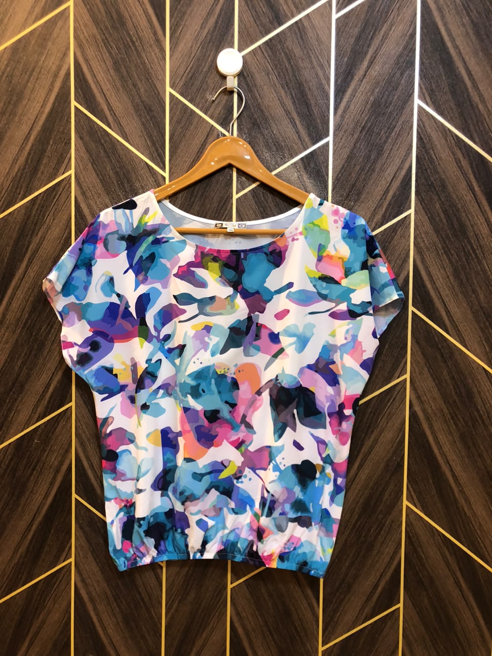T-Shirt Jersey  silk  Medium Size Length 24