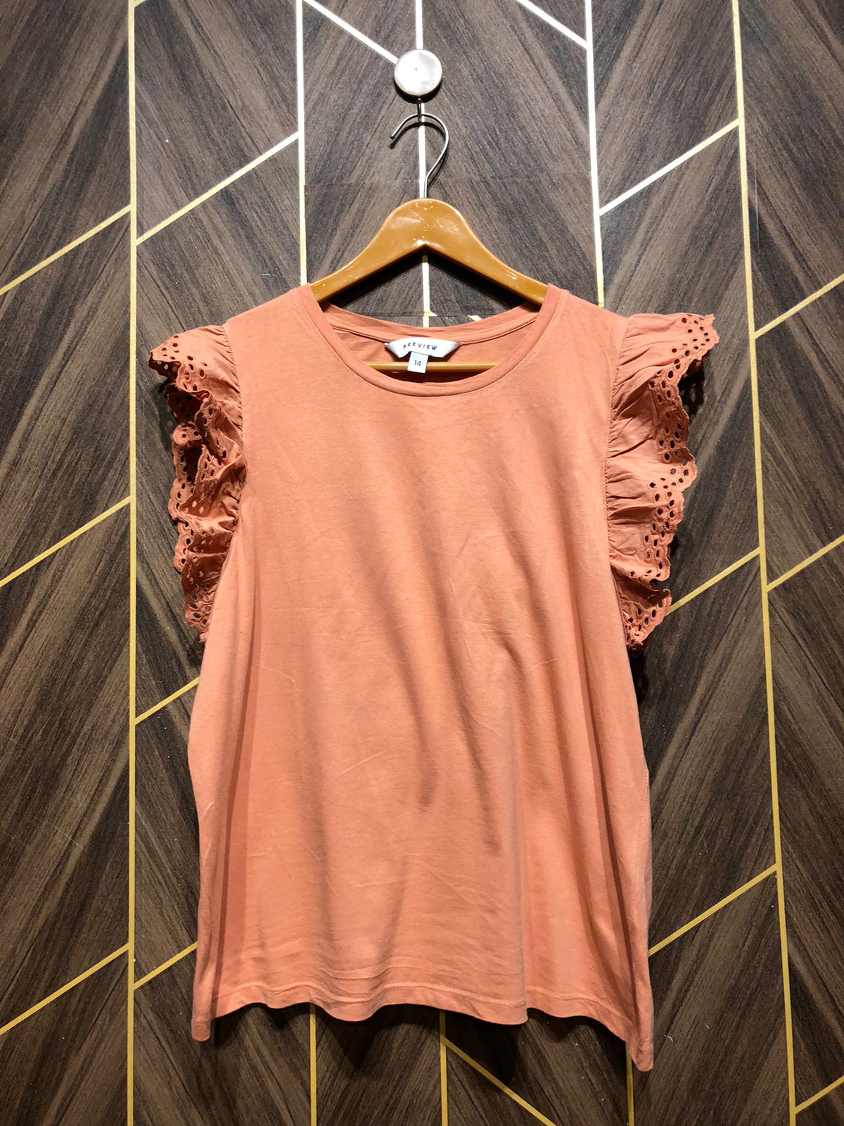 T-Shirt Jersey Medium to Large Size Length 23