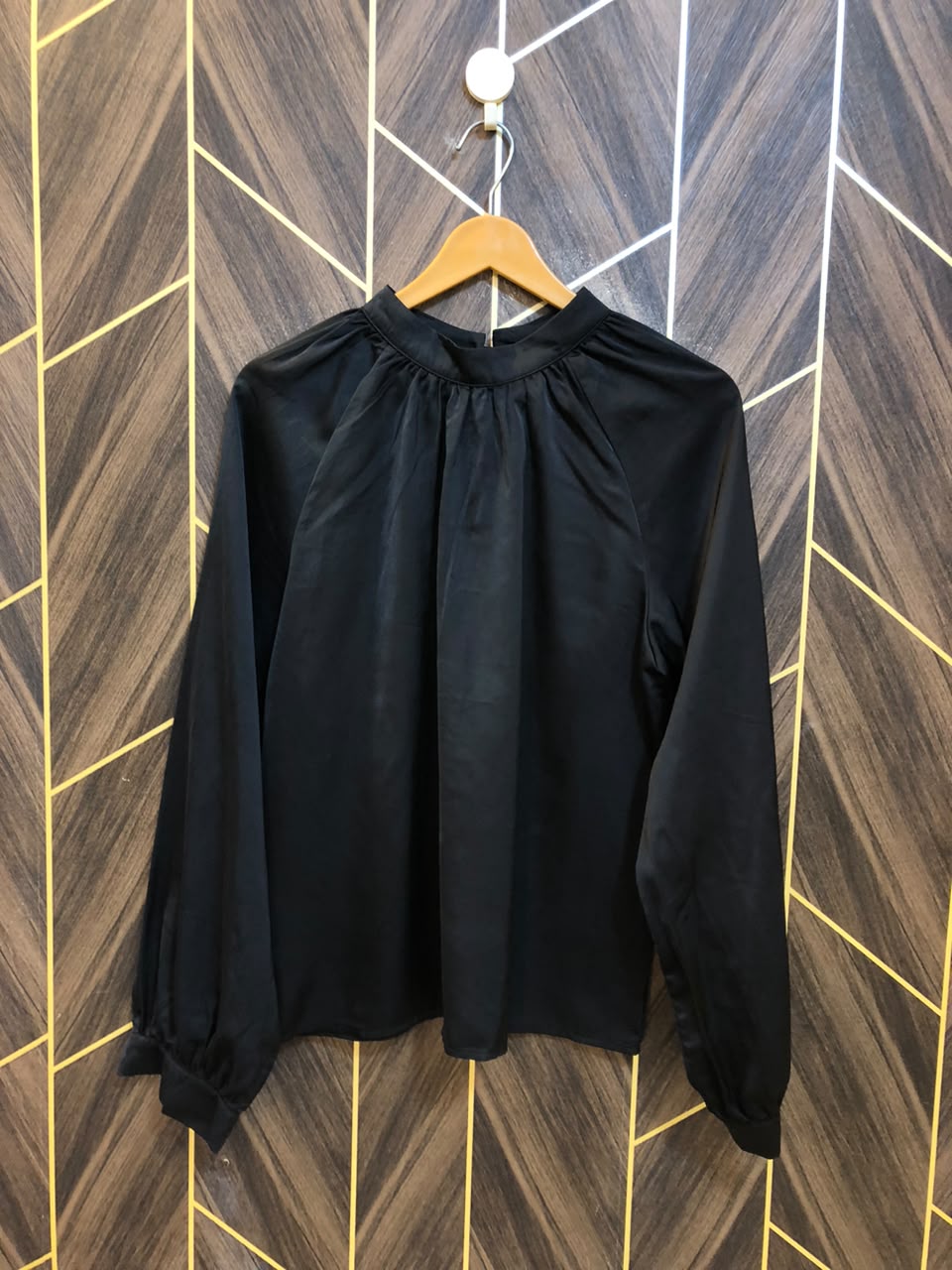 Western Top Silk – Medium to large  Size (Chest: 19 to 20  Length: 25 )