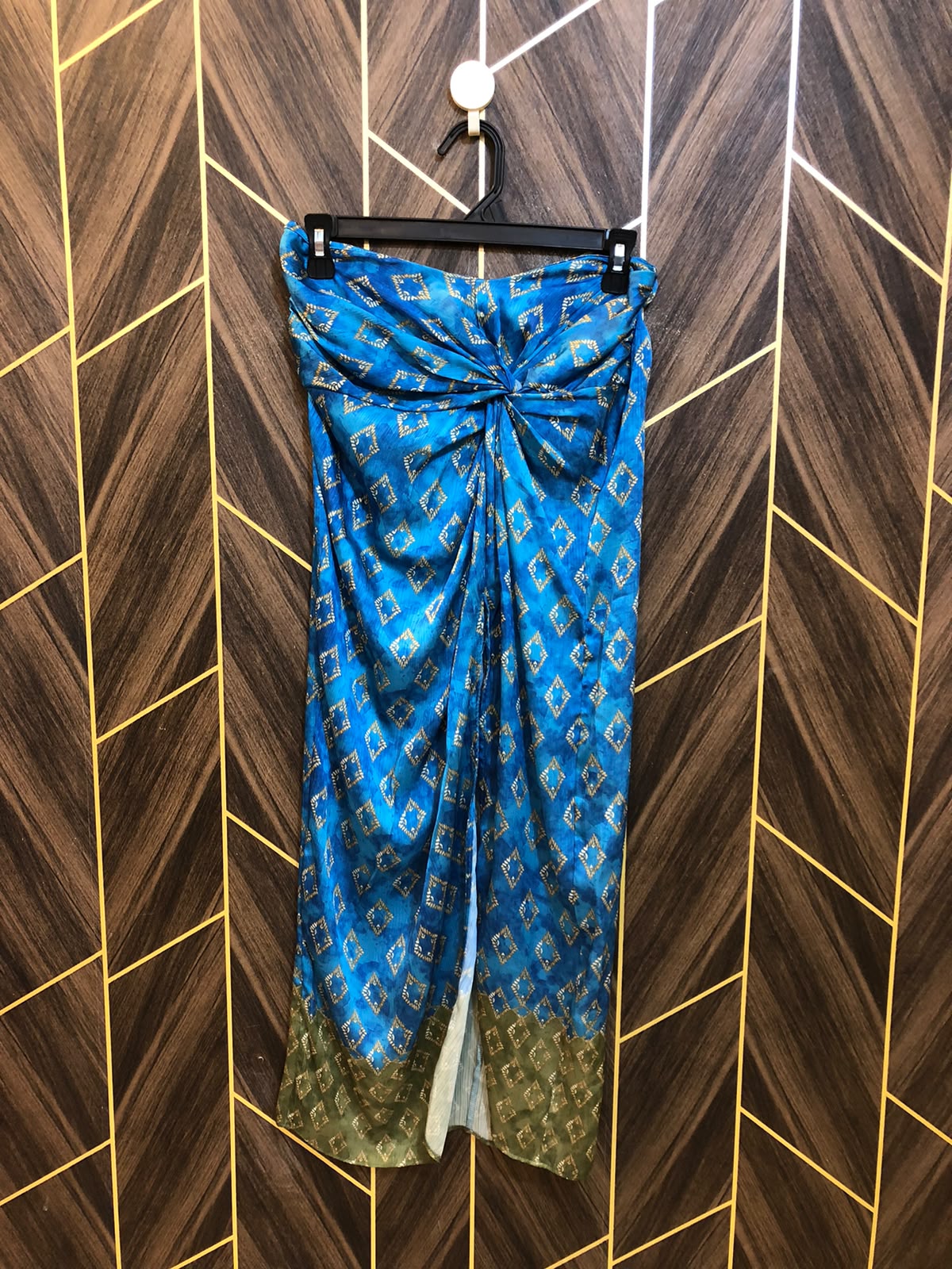 Women Skirts Silk X Small | Size Waist 26 | Length 36