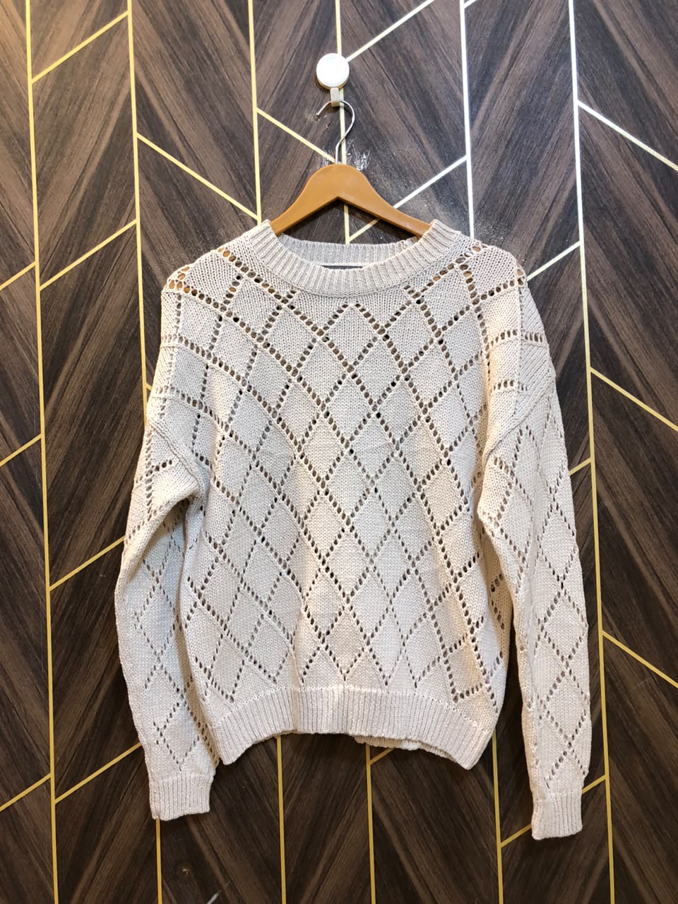 Women Crop Sweater Medium | Size | Chest 19 | Length 24