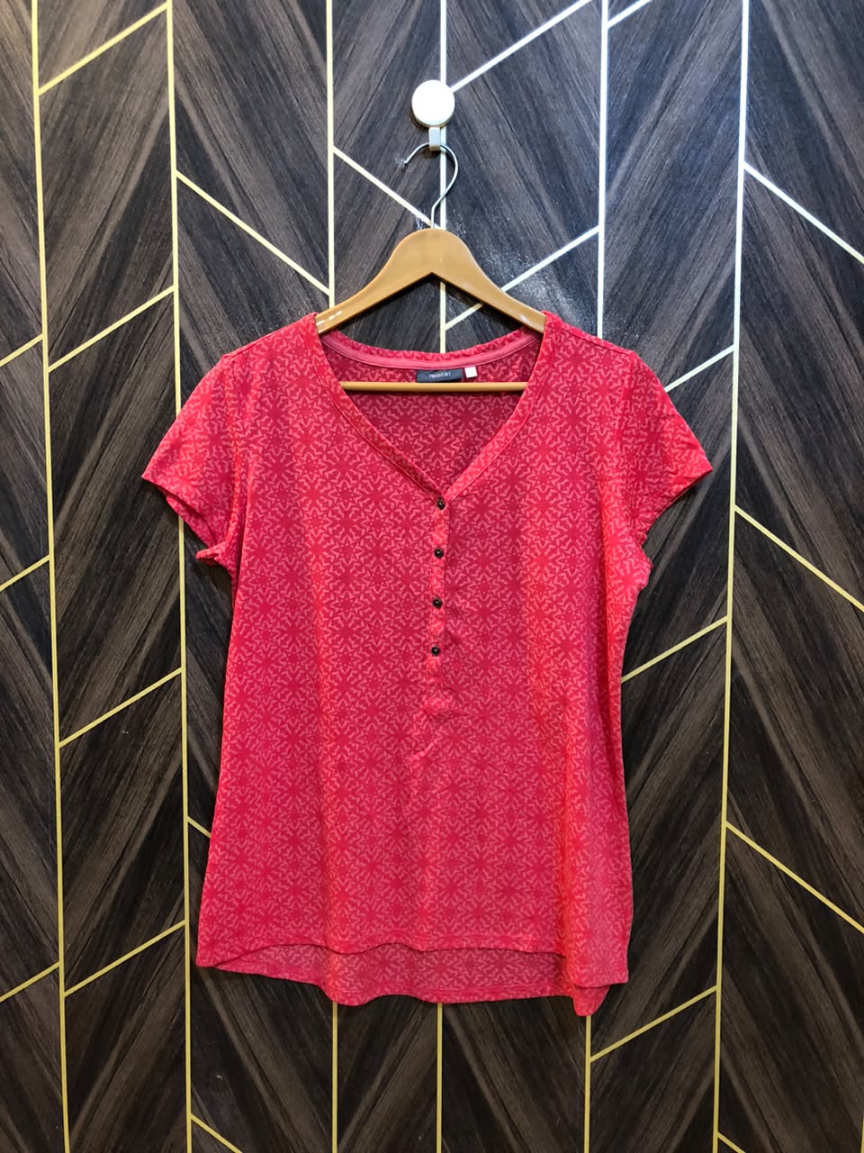 T-Shirt Jersey Small to Medium Size Length 26