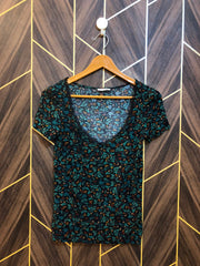 T-Shirt Jersey Small Size Length 23 fitted