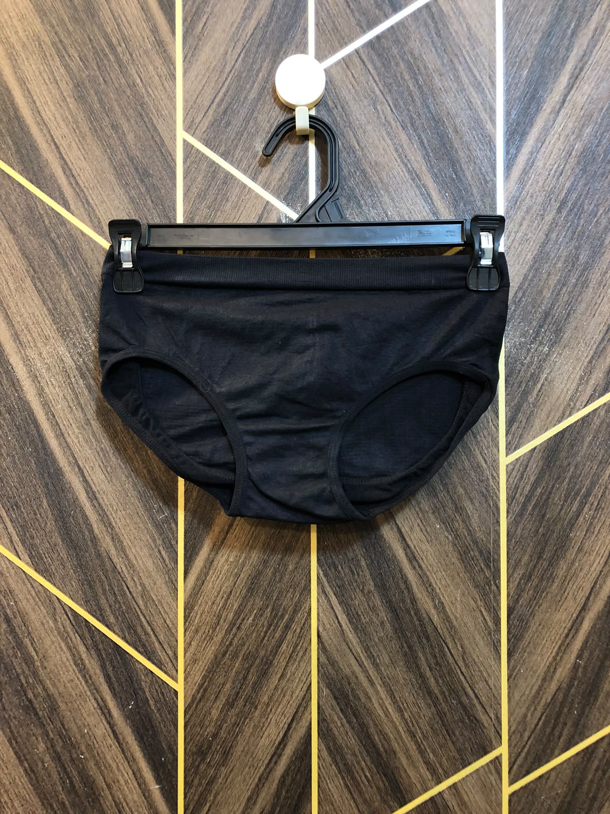 Women Mini Shorts Gym Wear Medium | Size Waist 30 32 back foam