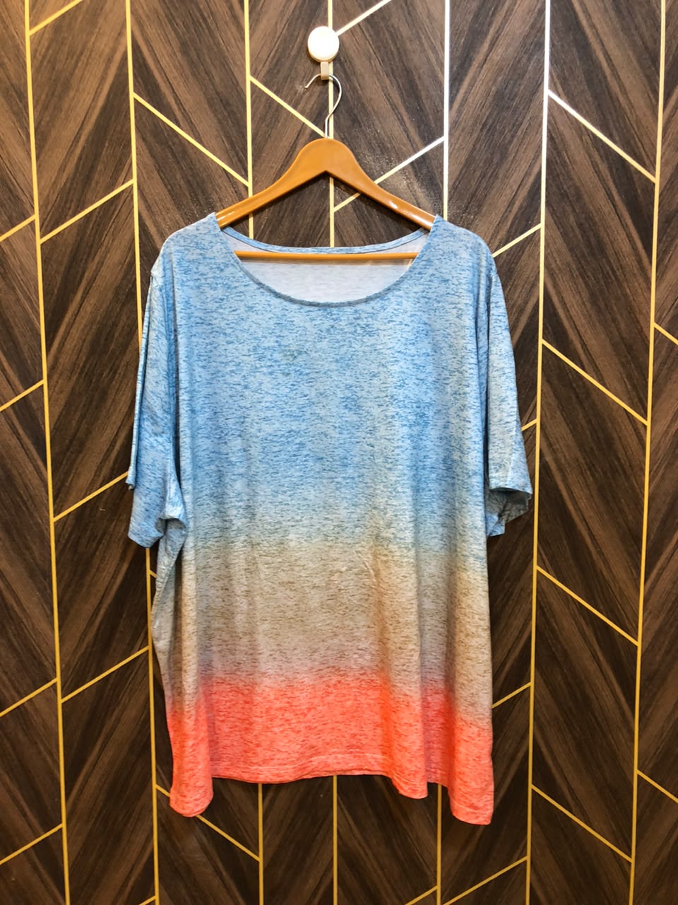 T-Shirt Jersey 1xl  Size Length  31 baggy