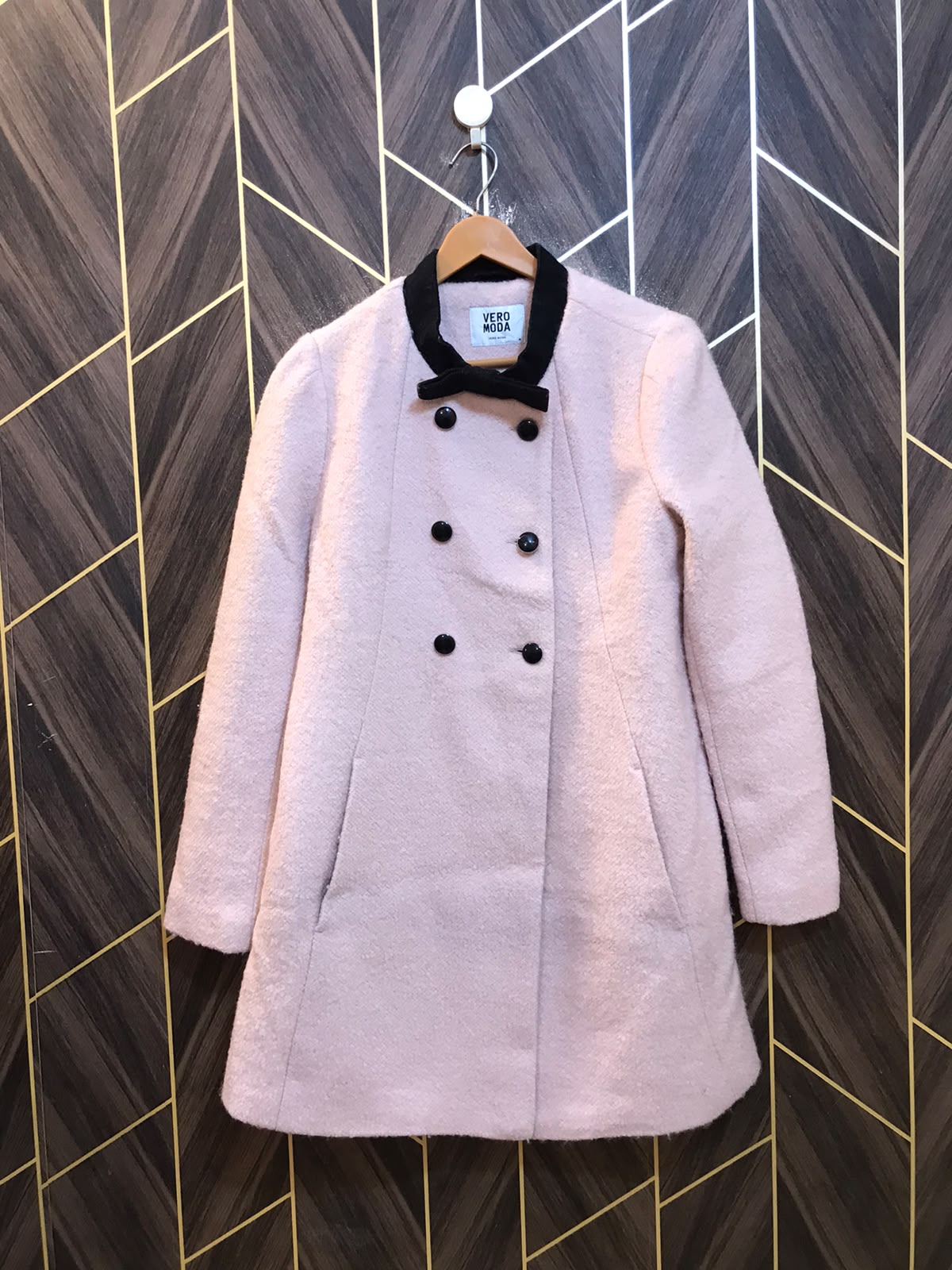 Women Wool Coat Medium | Size | Chest 19 | Length 34