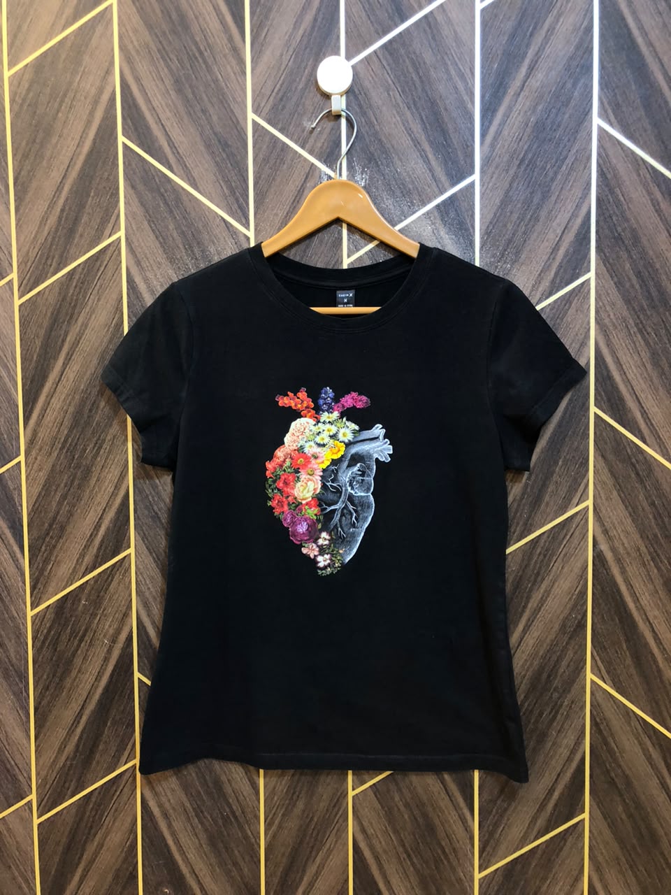 T-Shirt Jersey Small to Medium Size Length 23