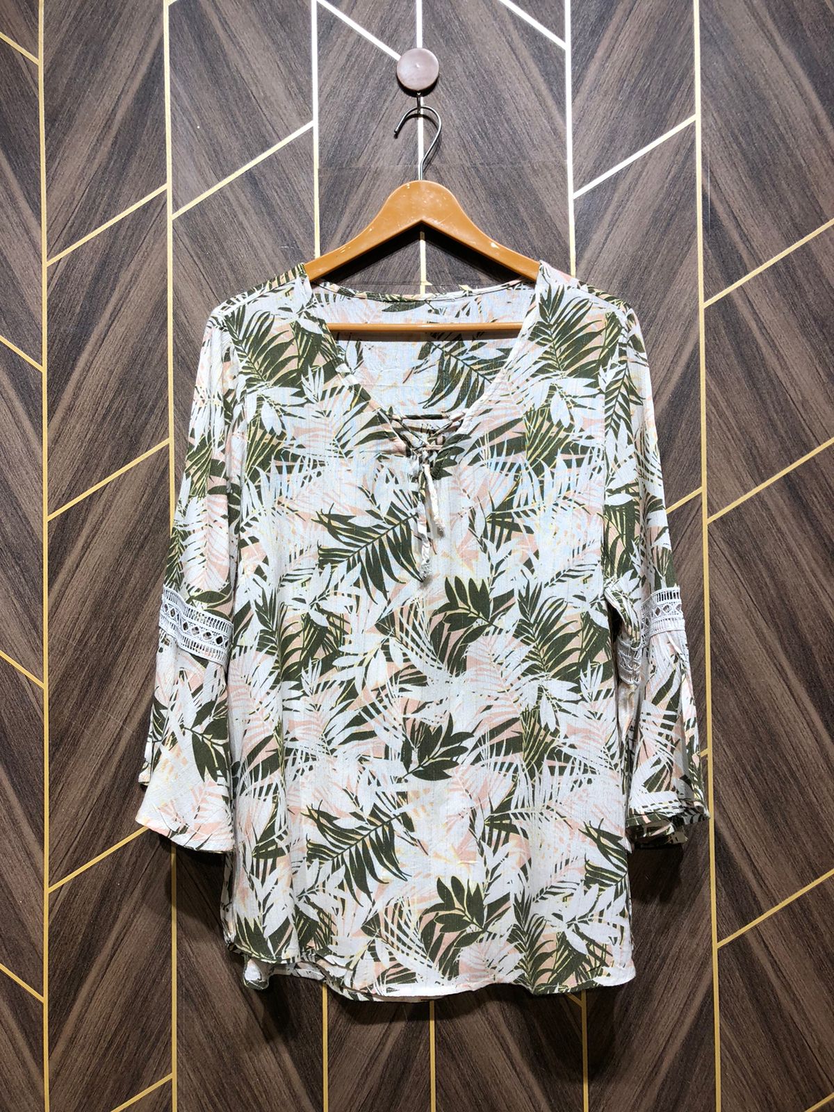Western Top Linen – X-Large Size (Chest: 21, Length: 28 )