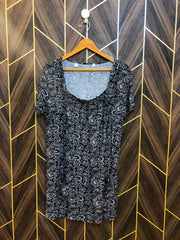 T-Shirt Jersey Medium to Large Size Length 33