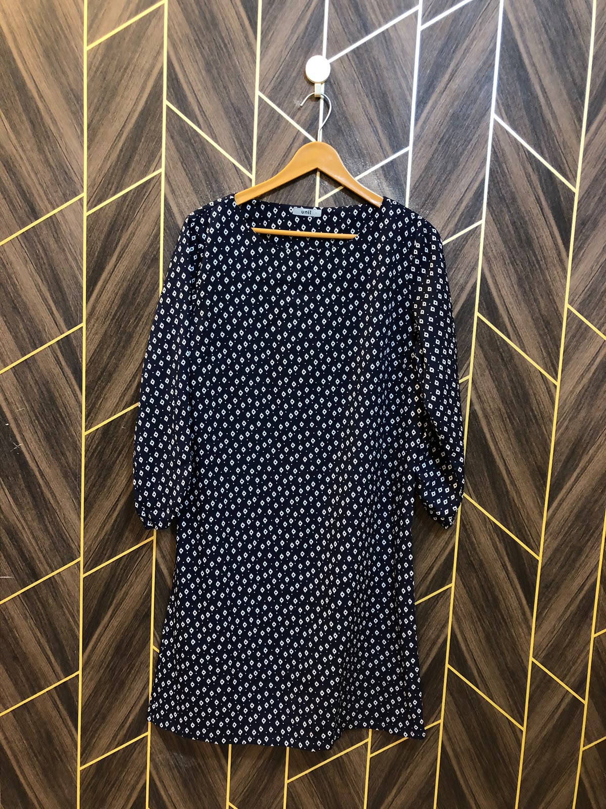 Women Long Shirt Silk Large | Chest 20 | Length 38
