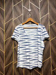 T-Shirt Jersey Medium to Large Size Length 25