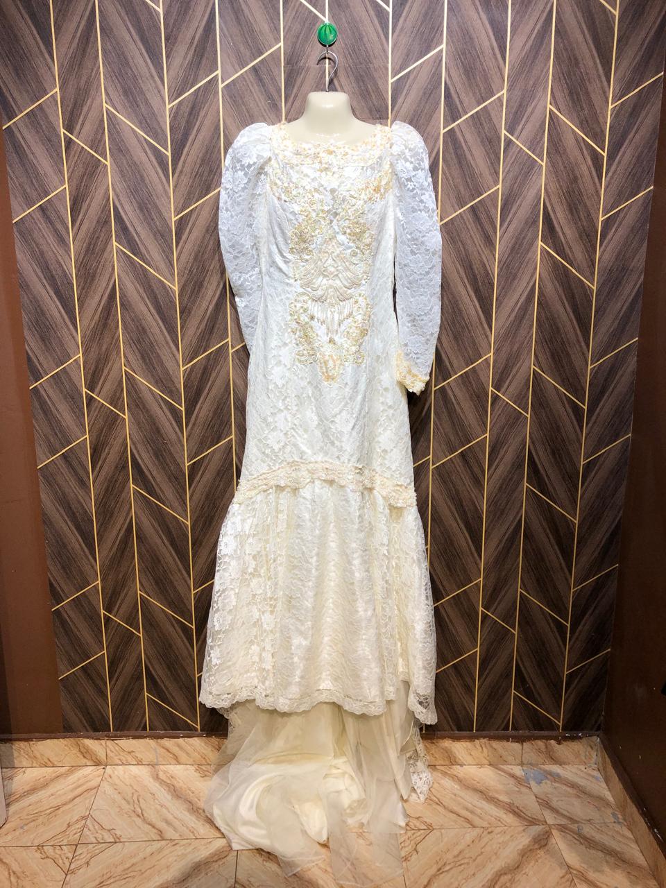 Long Tail Bridal Dress Premium Xs Beautiful 😍