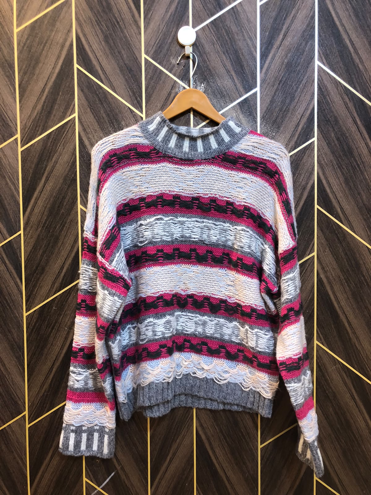 Women Crop Sweater Medium | Size | Chest 19 | Length 24 baggy