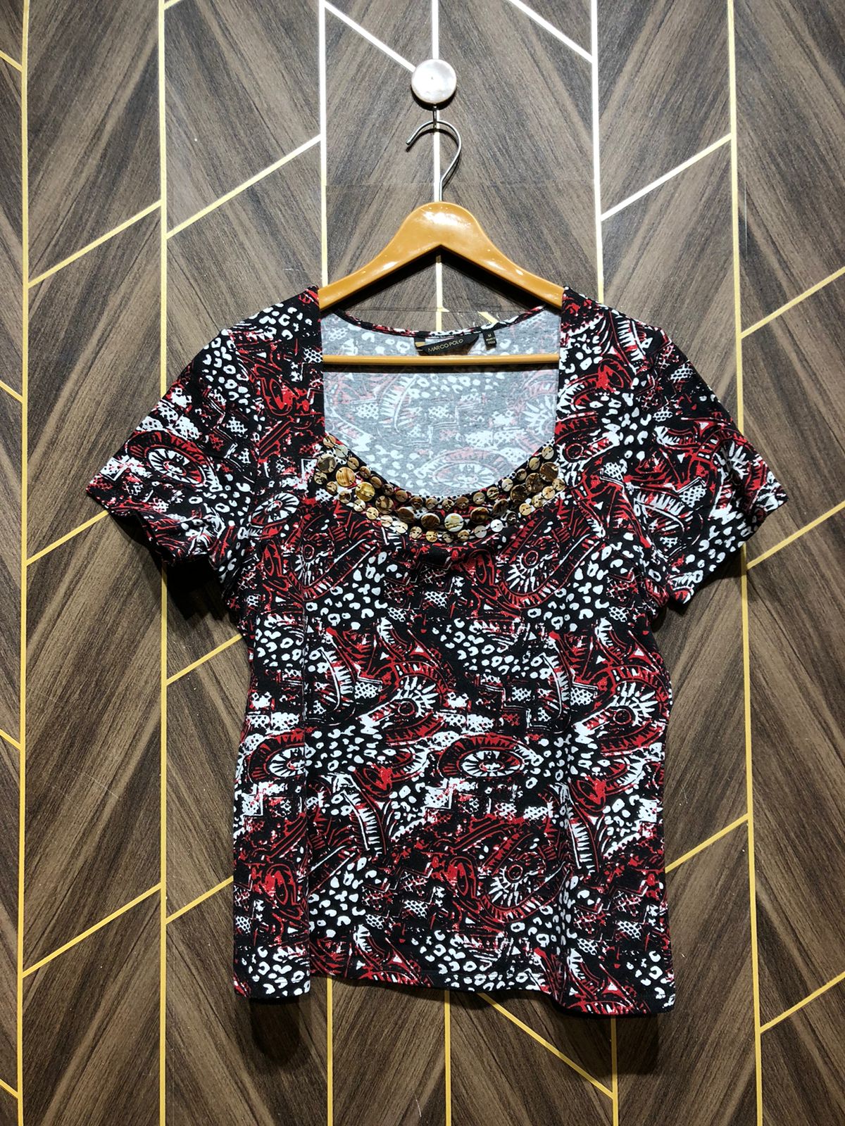 T-Shirt Jersey Medium to Large Size Length 25