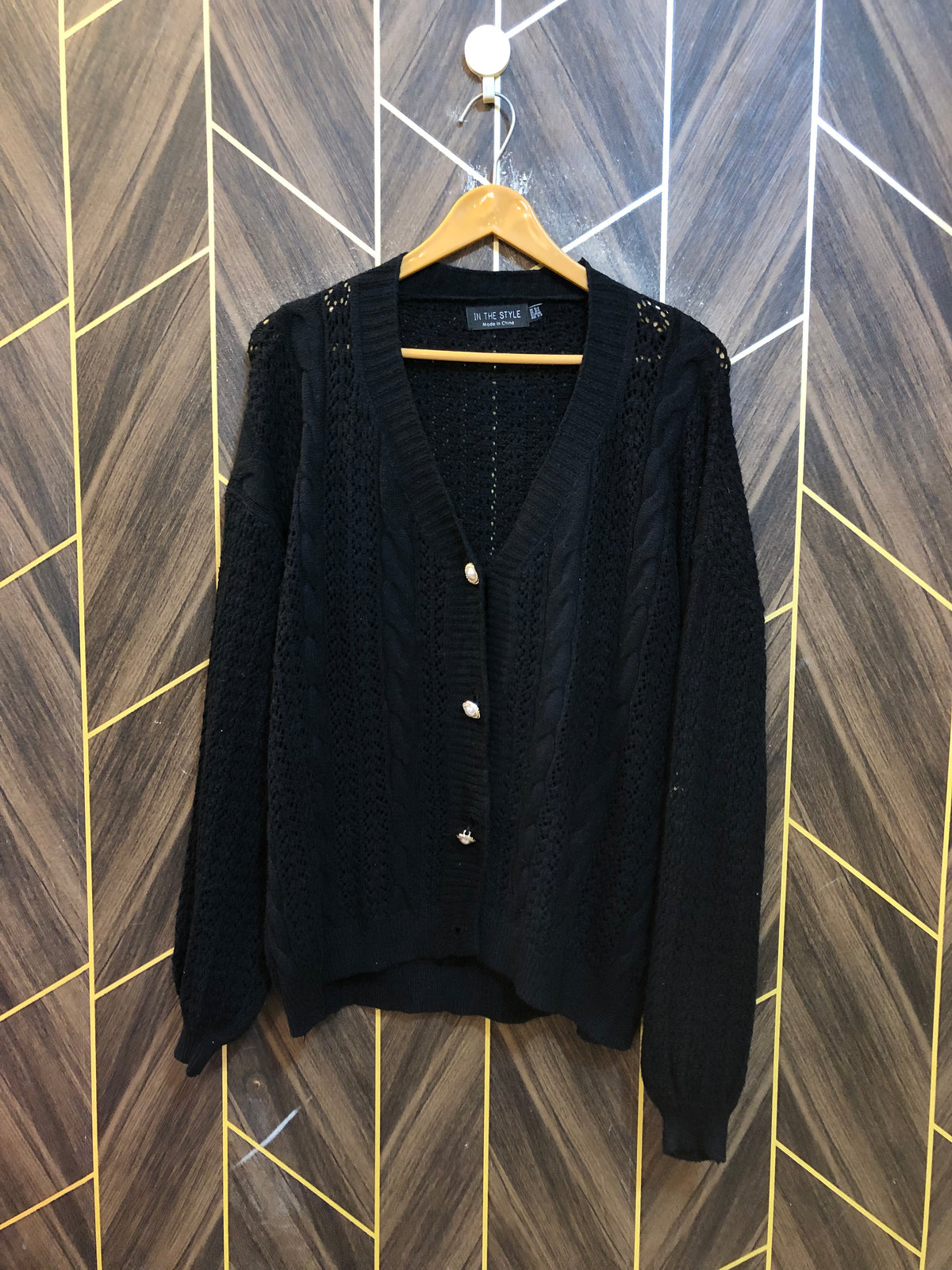 Trendy Sweater L/XL  Baggy Chest 22/23 Length 27