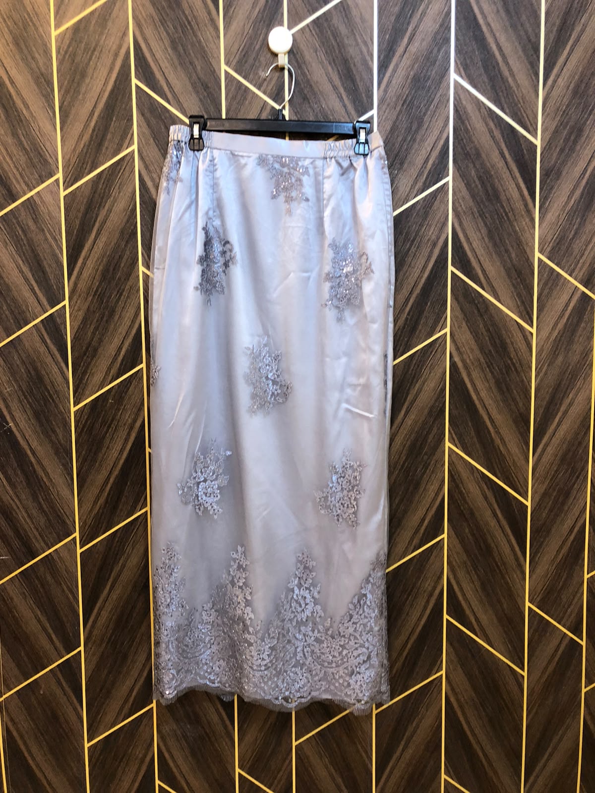 Women Skirts Silk Small to Medium | Size Waist 28–30 | Length 39