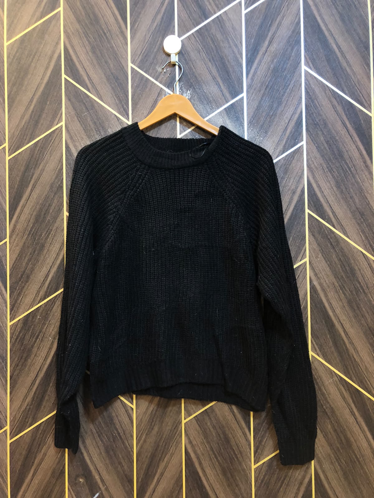 Women Crop Sweater Medium | Size | Chest 19 | Length 23