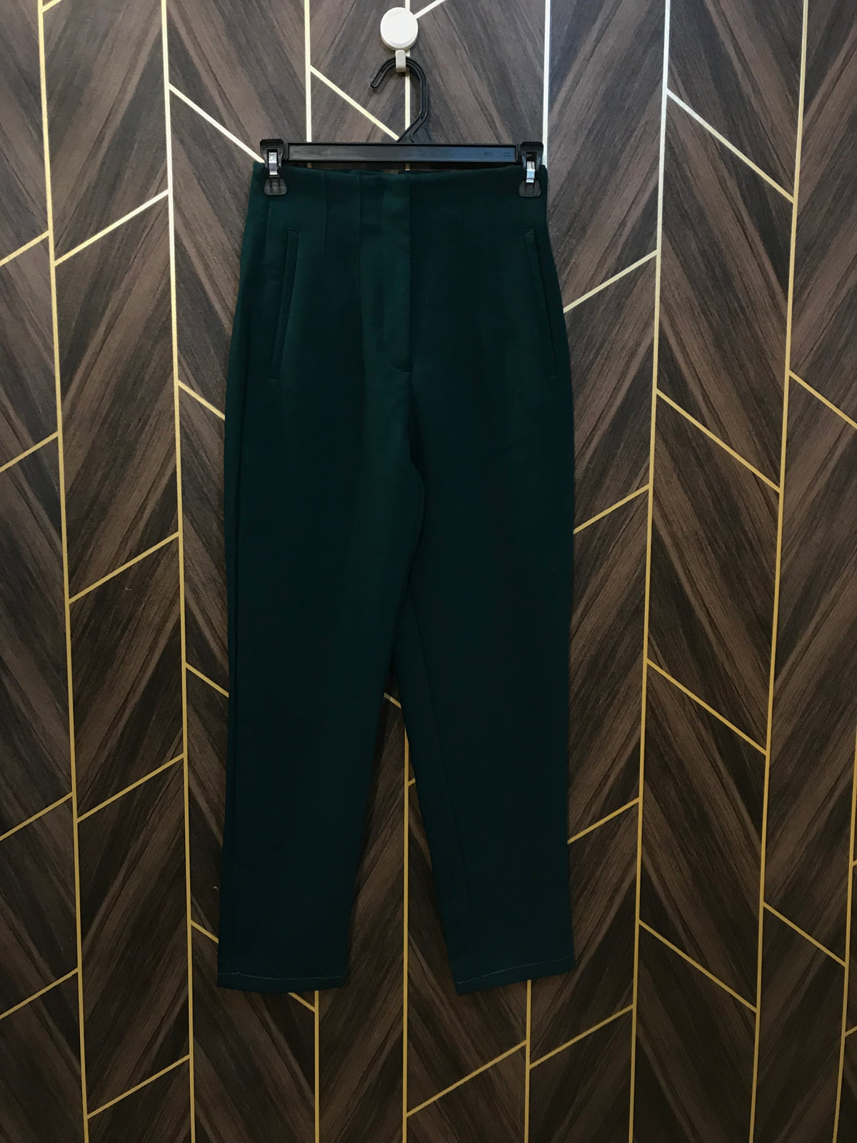 26 High Waist Strainght Ankle Length Pent Trendy