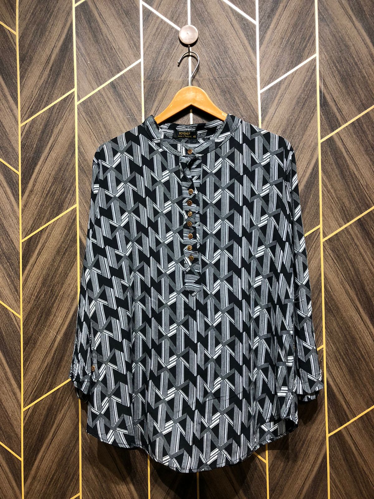 Western Top Linen – X-Large Size (Chest: 21, Length: 29)