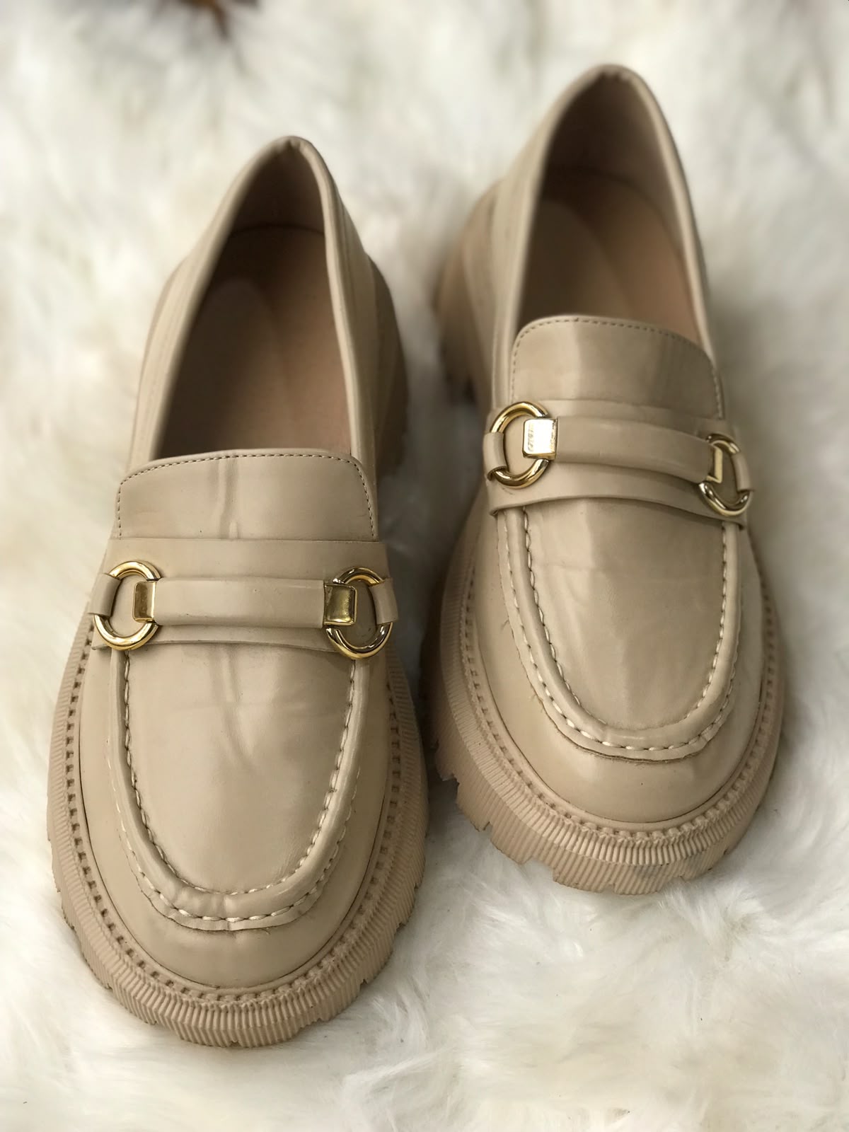 Women shoes Size 9 (EU 39)
