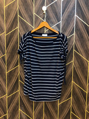 T-Shirt Jersey Medium Size Length 26  baggy