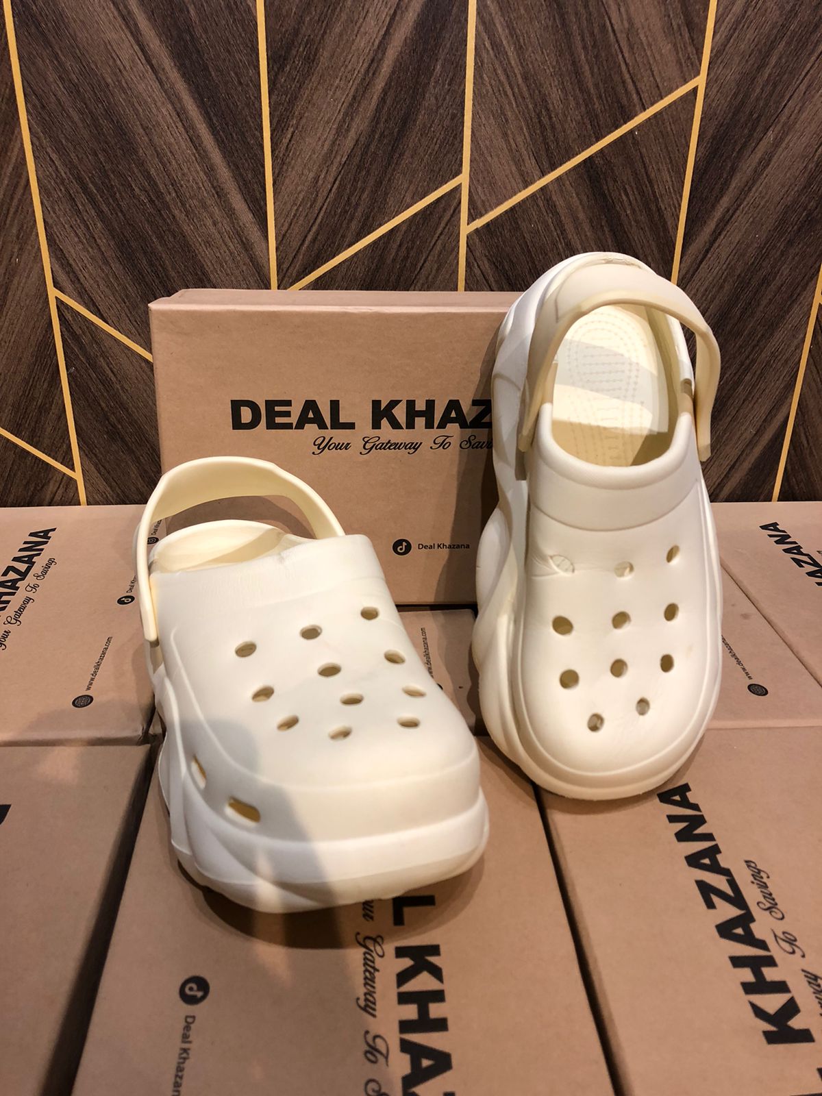 Kid’s Comfortable Crocs Size 4
