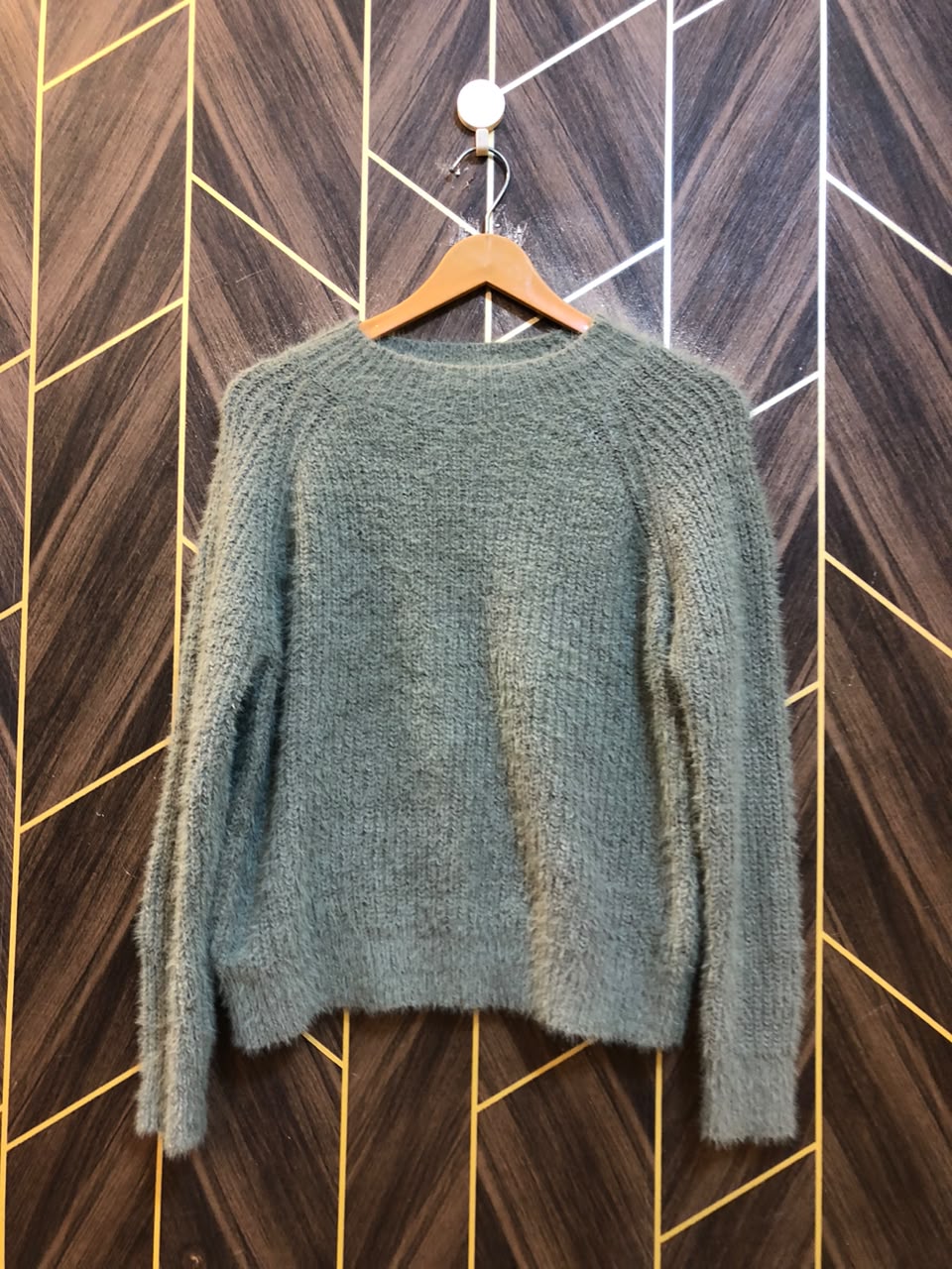 Women Crop Sweater Medium | Size | Chest 19 | Length 22