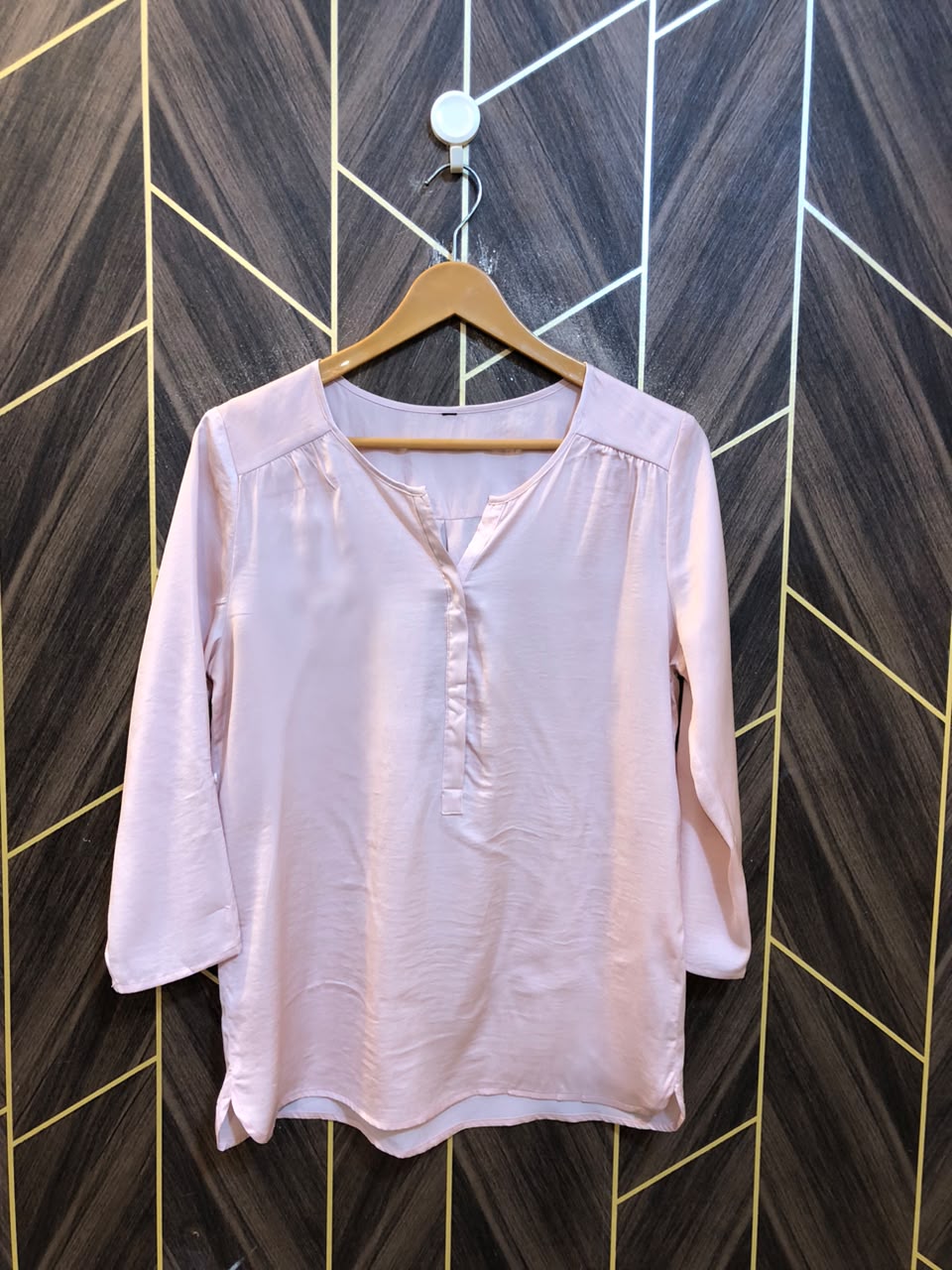 Western Top Silk – Medium Size (Chest: 19, Length: 26 )