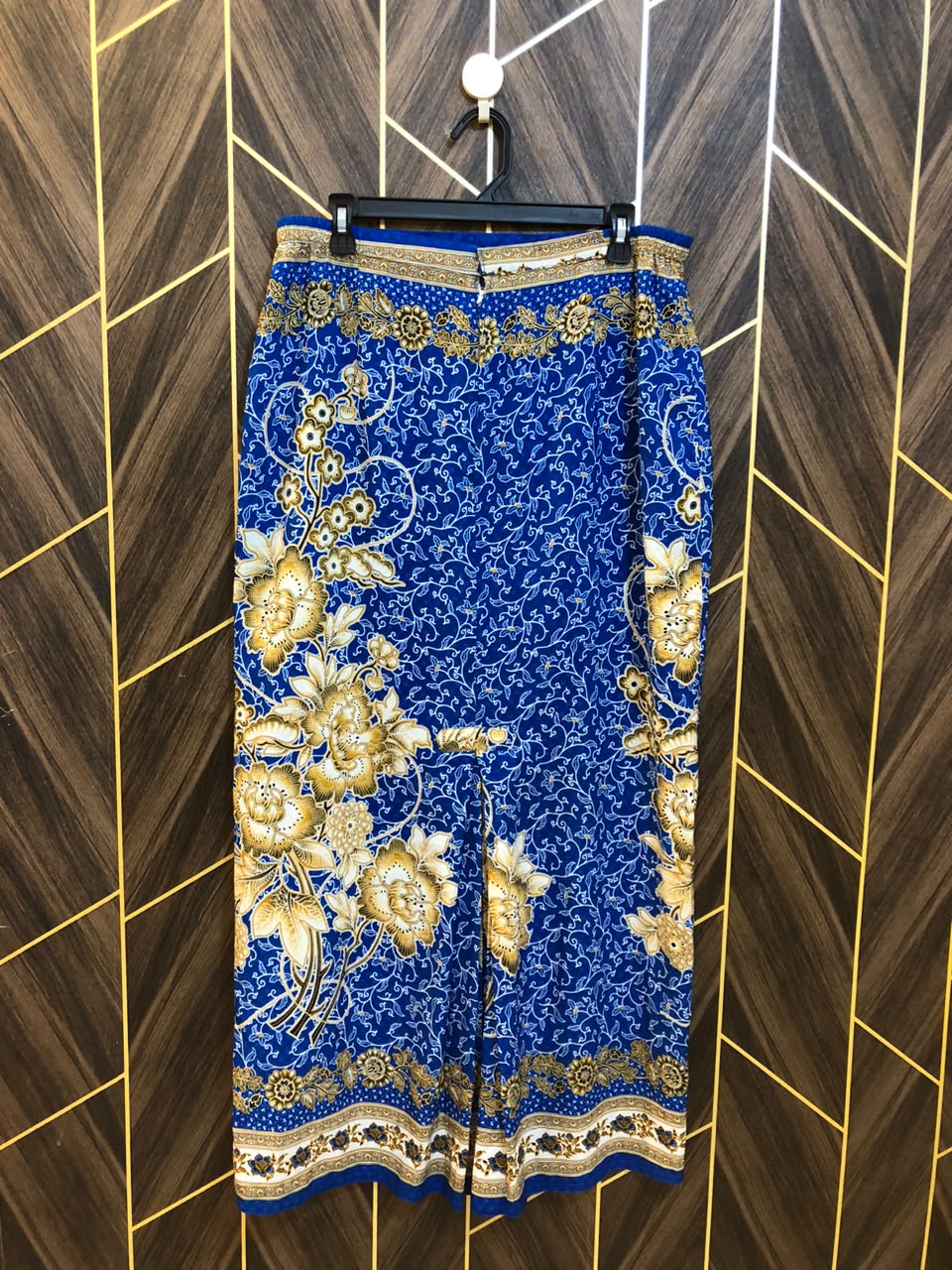Women Skirts Silk Large | Size Waist 34 | Length 41
