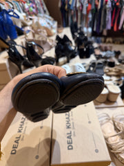 Flate pump Size 39/9 Minor Damage Condition see in pic