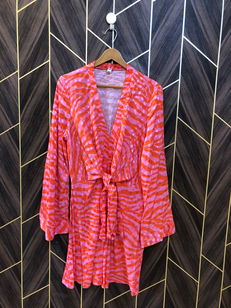 Women Long Shirt Silk Large | Chest 20 | Length 37