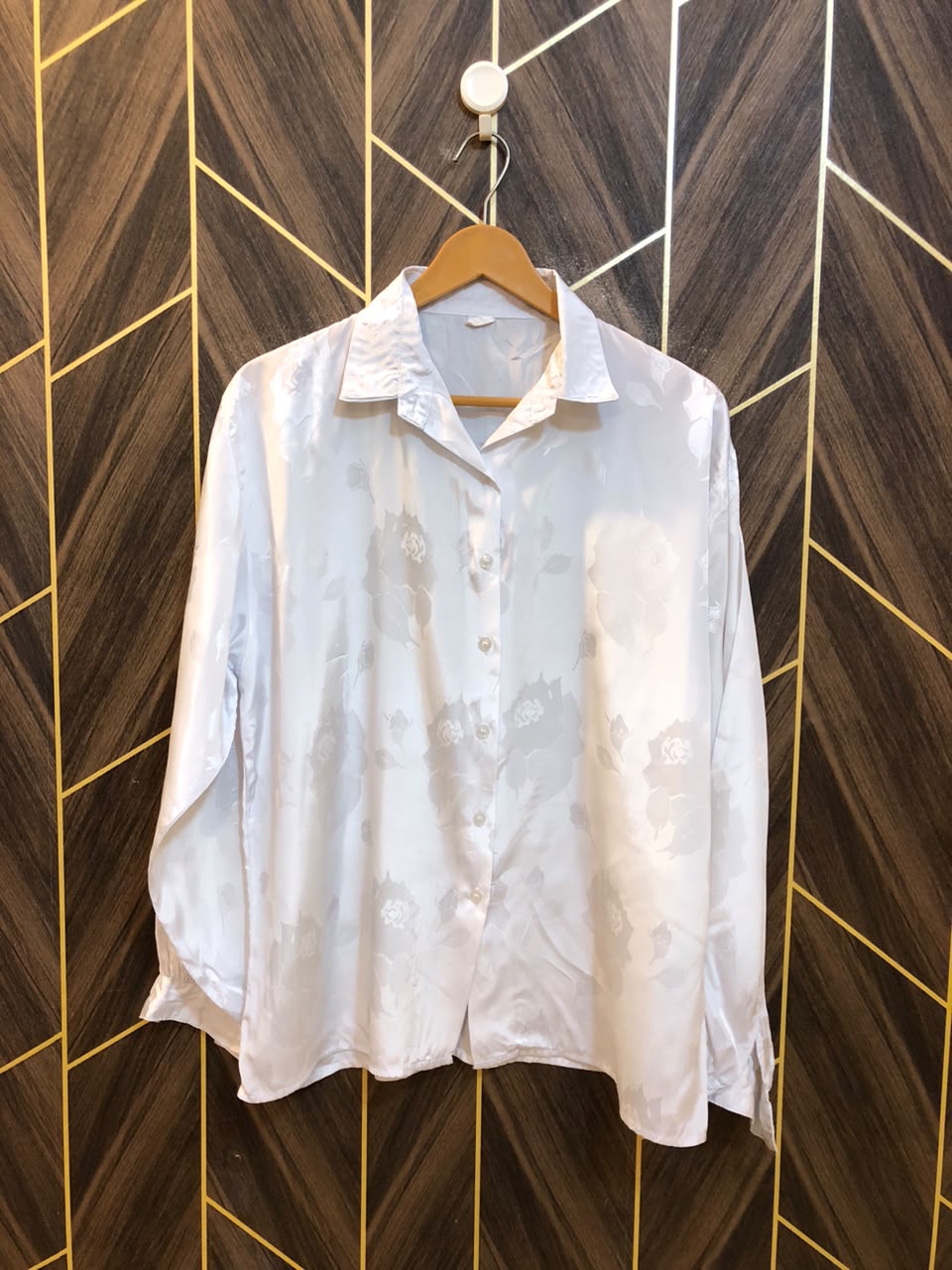 Western Top Silk – Large Size (Chest: 20, Length: 28  )  baggy