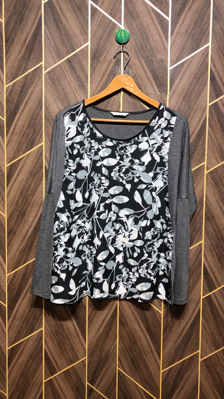 Western Top Jersey – Large Size (Chest: 22, Length: 25 )