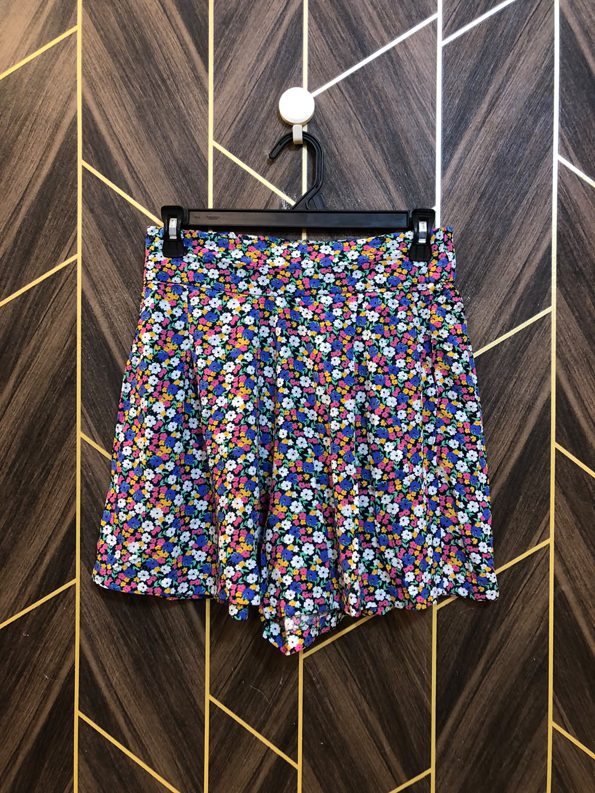 Women Mini Shorts Linen Small to Medium | Size Waist 28–30