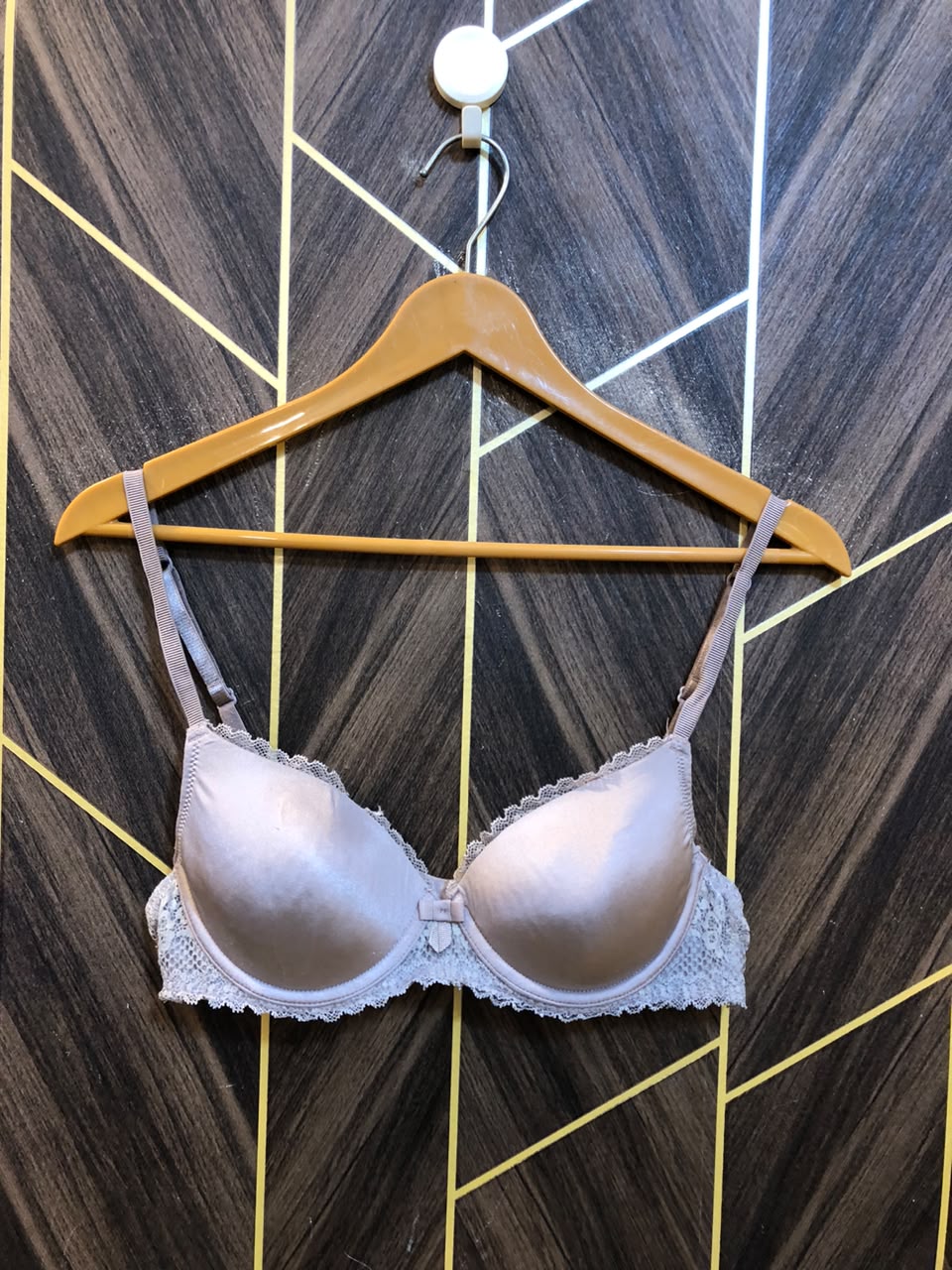 Women Sports Bra – Medium
