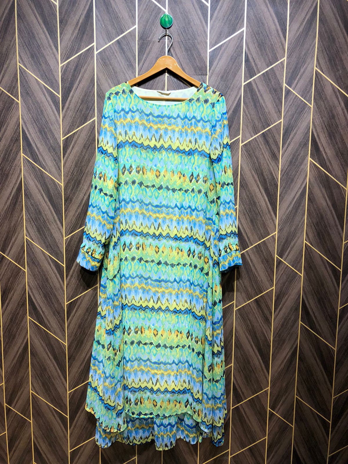 Western Long Maxi Chiffon Large | Size | Chest 20 | Length 56