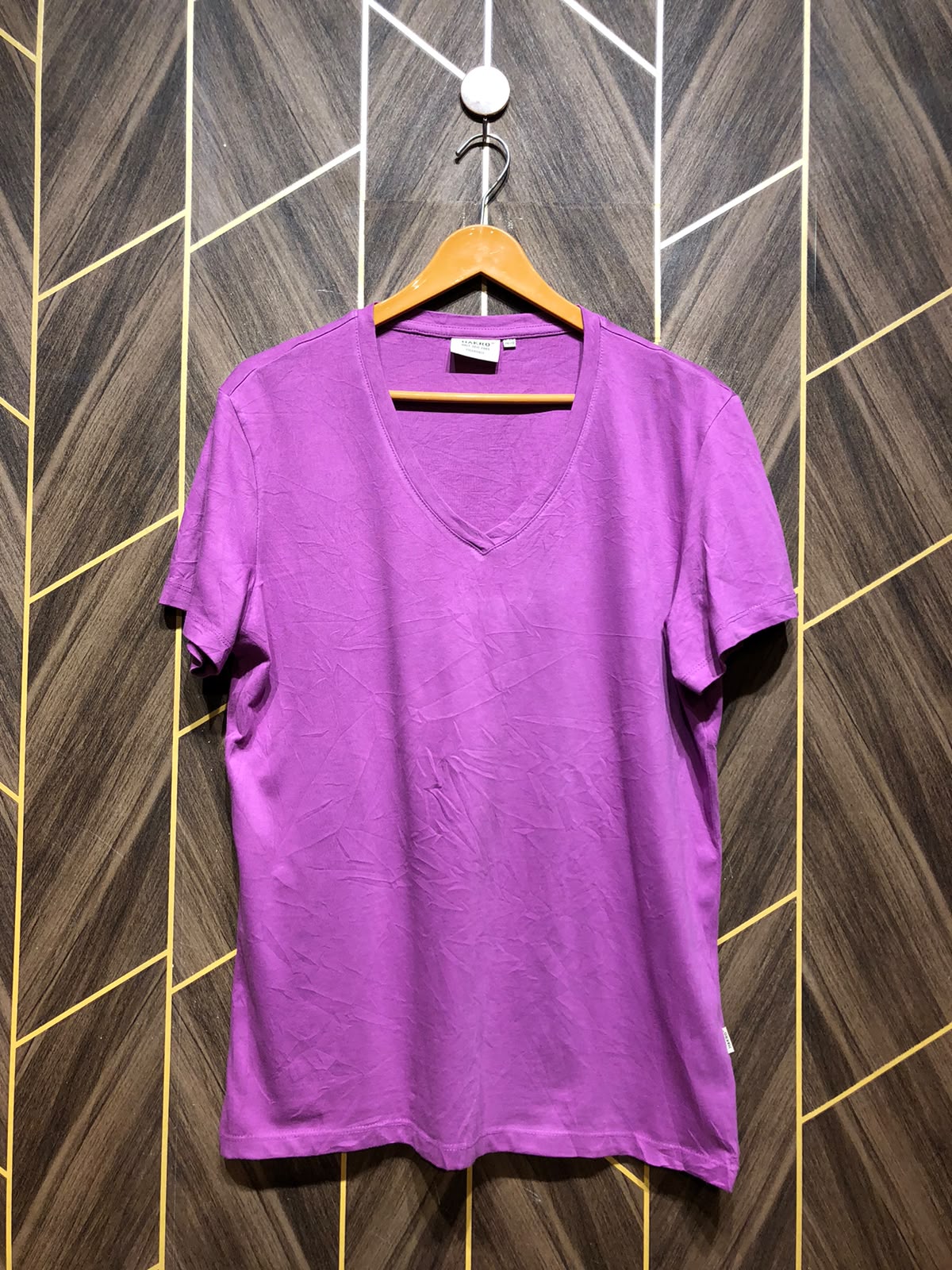 T-Shirt Jersey Medium Size Length 27 baggy