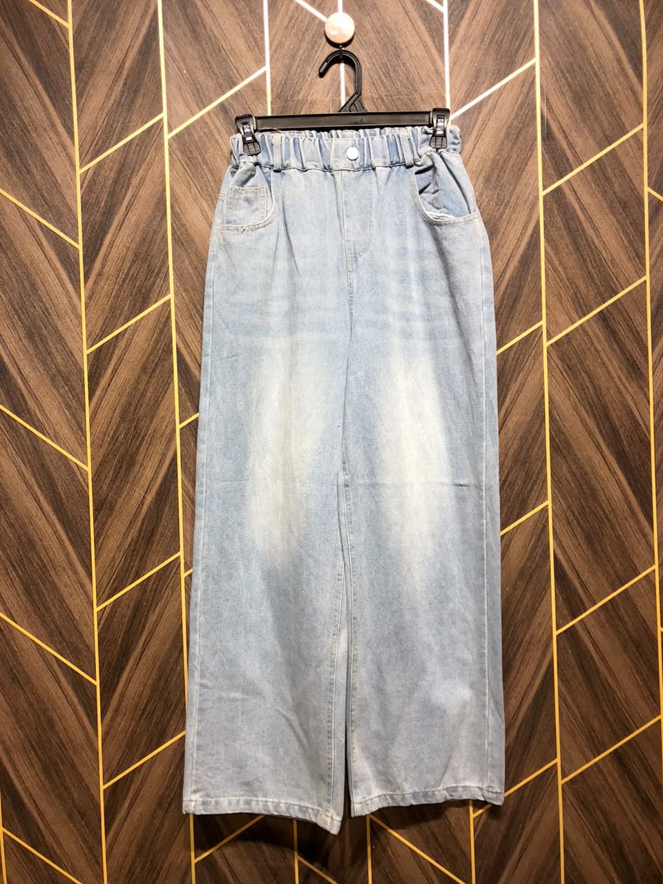 Women Wide Leg Jeans x Small to small  | Waist 26 to 28 | Length 38