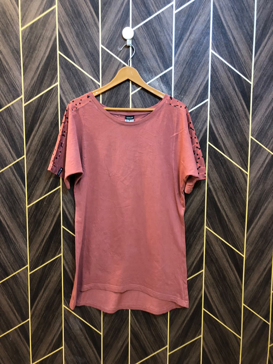 T-Shirt Jersey Medium Size Length 32 baggy