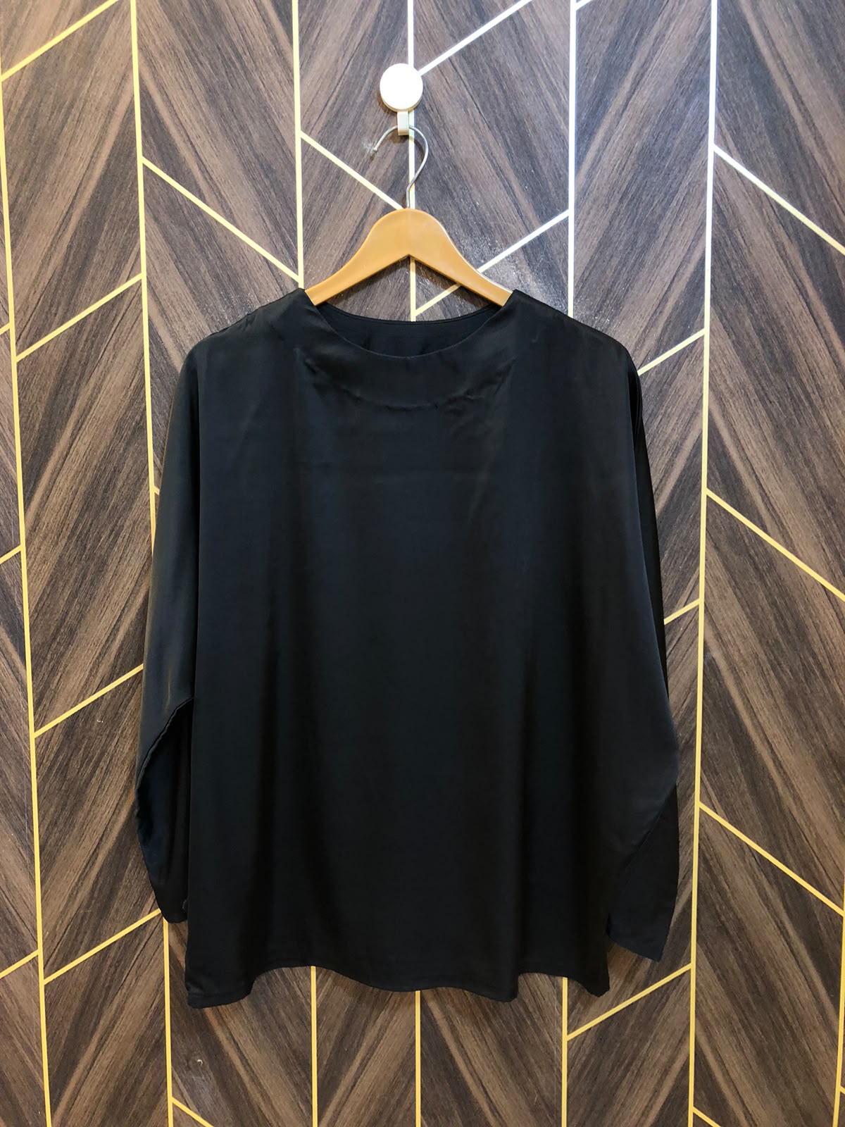 Western Top Silk – Large Size (Chest: 20, Length: 27 ) baggy