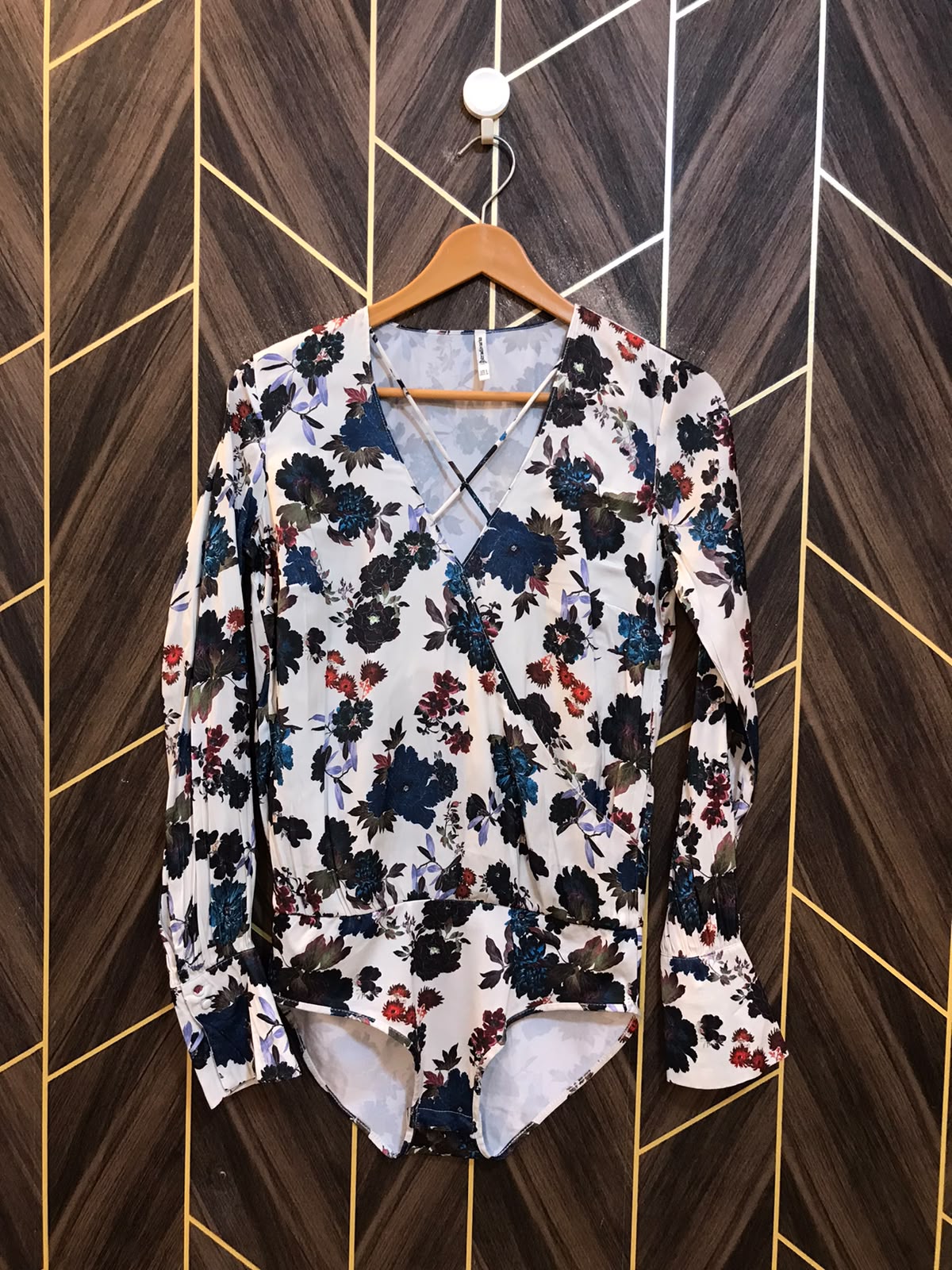 Western Top Silk – Small Size (Chest: 18, Length: 29  )