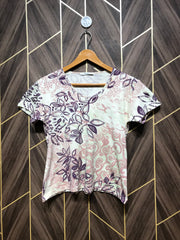 T-shirt small 10/11 year